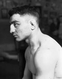Johnny Farr boxer