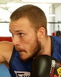Nathan Ross boxer