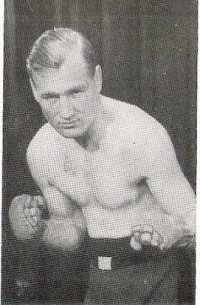 Harry Legge boxer