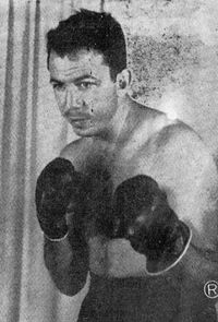 Mario Coll boxer