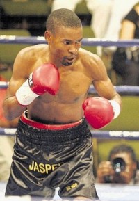Jasper Seroka boxer