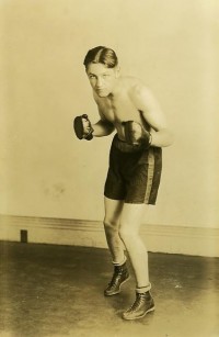 Johnny Mannis boxer