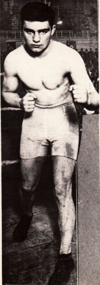 Leo Houck boxer