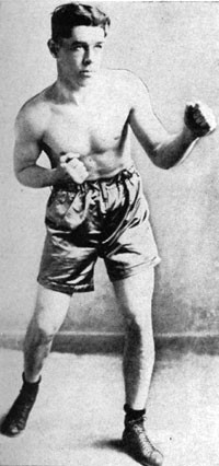 Tommy Robson boxer