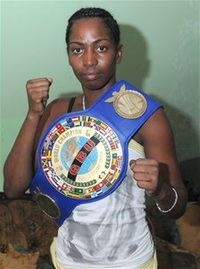 Dahiana Santana boxer