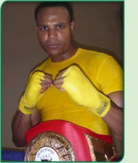 Ibn Ali boxer