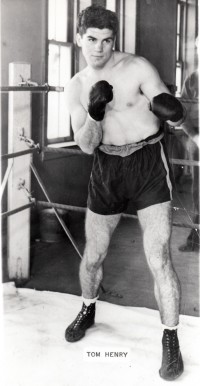 Tom Henry boxer