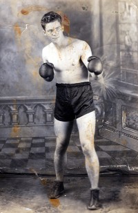 Bob Sikes boxer