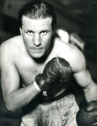 George Theodoratus boxeador
