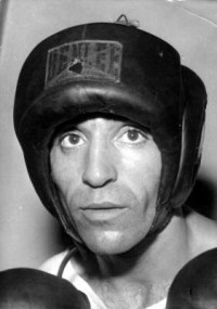 Armand Vanucci boxer