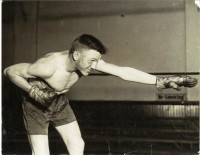 Sammy McLarnin boxer
