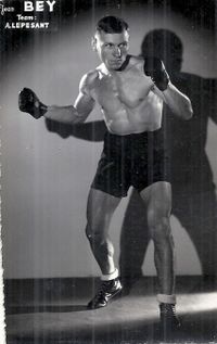 Jean Claude Bey boxer