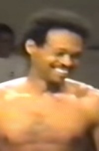 Edmilson Oliveira boxer