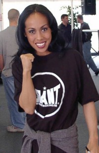 Nina Ahlin boxer