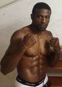 Jorge Lohoba boxer