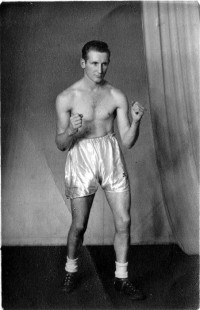Lyn Philp boxer