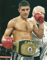 Stephen Smith boxer