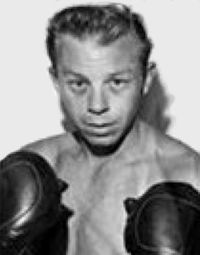 Davey Mills boxer