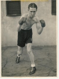 Harry Summers boxer