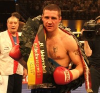 Elvis Mihailenko boxeur