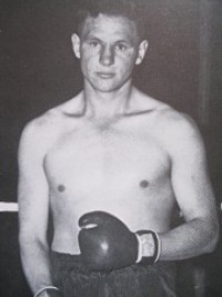 Johnny Arthur boxer