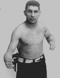 Tom McMahon boxer