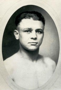 Johnny Greiner boxer