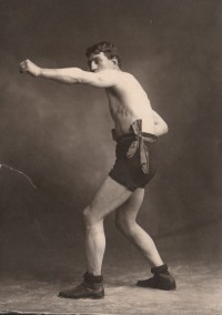 Tommy Mowatt boxer