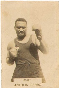 Antolin Fierro boxer
