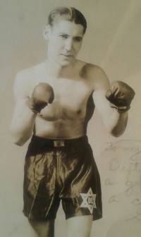 Teddy Brandt boxer