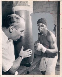 Moses Harrell boxer