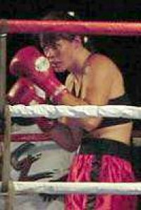 Kendra Lenhart boxer