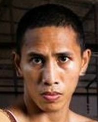 Larry Siwu boxer
