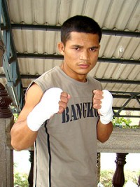Simson Butar Butar boxer