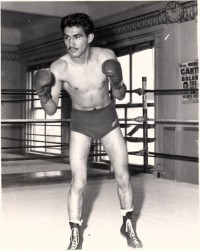 Oscar Torres boxer
