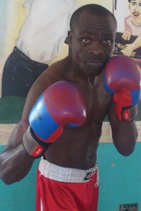 Ken Oyolo boxer