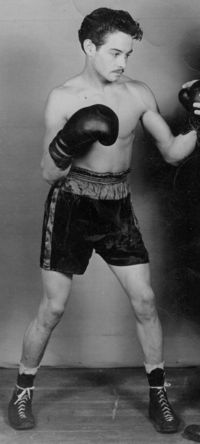 Alonso Aviles boxer