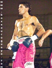 Mario Oscar Narvaes боксёр