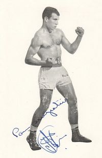 Jose Luis Velasco boxer