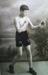 Mick Egan boxeur