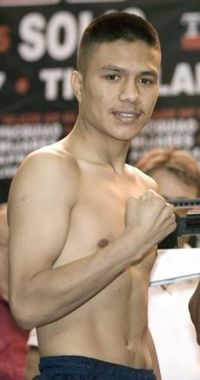 Benjamin Flores boxer