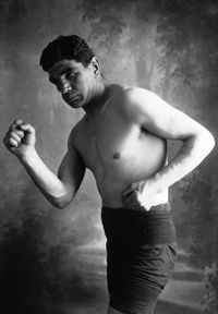 Bert Day boxer
