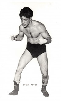 Danny Petro boxer