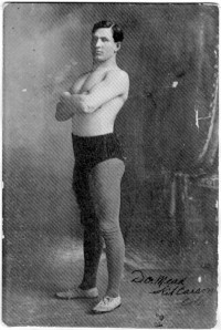 Kit Carson boxer