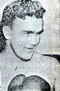 Leon Szymurski boxer