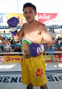 Taned Jitkawee boxer