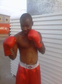 Tumbu Beros boxeador