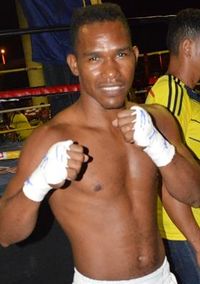 Jose Agustin Julio boxer