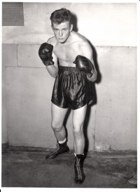 Ron Bradstreet boxer