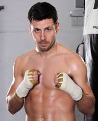 Darren Barker boxer